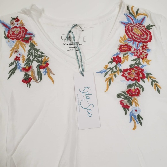 Copied - Anthropologie Caite NWT Embroidered white tee shirt size small - Picture 2 of 6